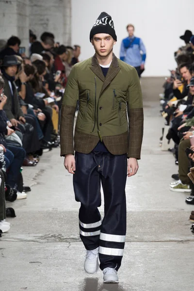 Look 22